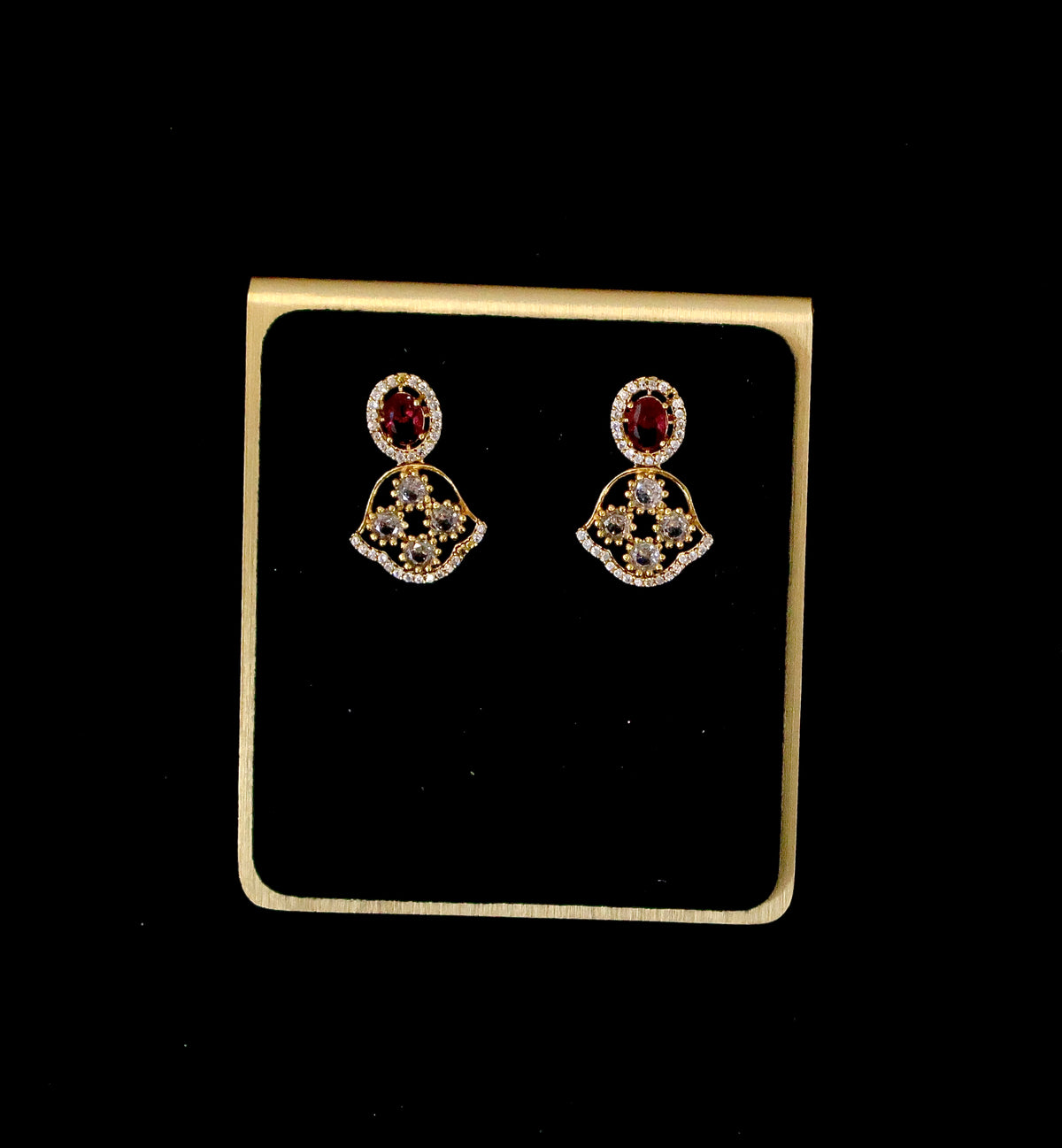 Golden Petal Necklace Set