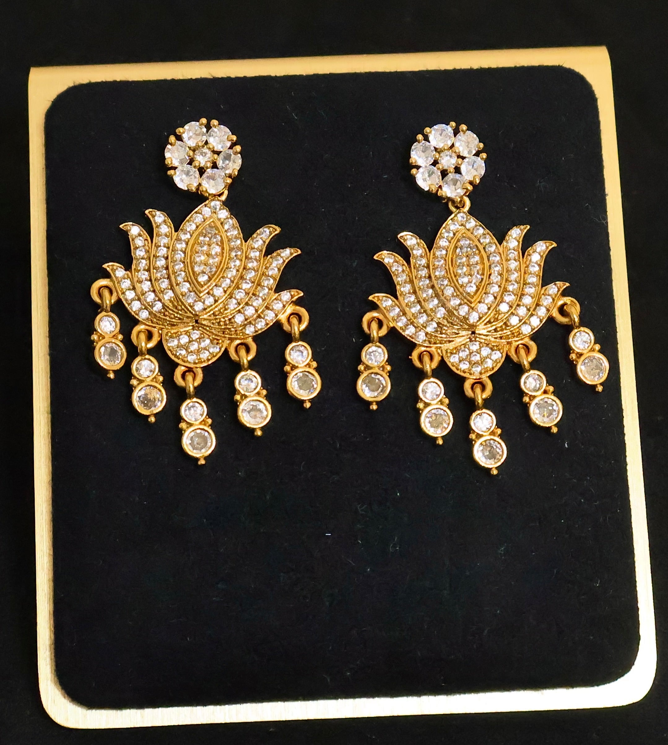 Devika Lakshmi Necklace Set