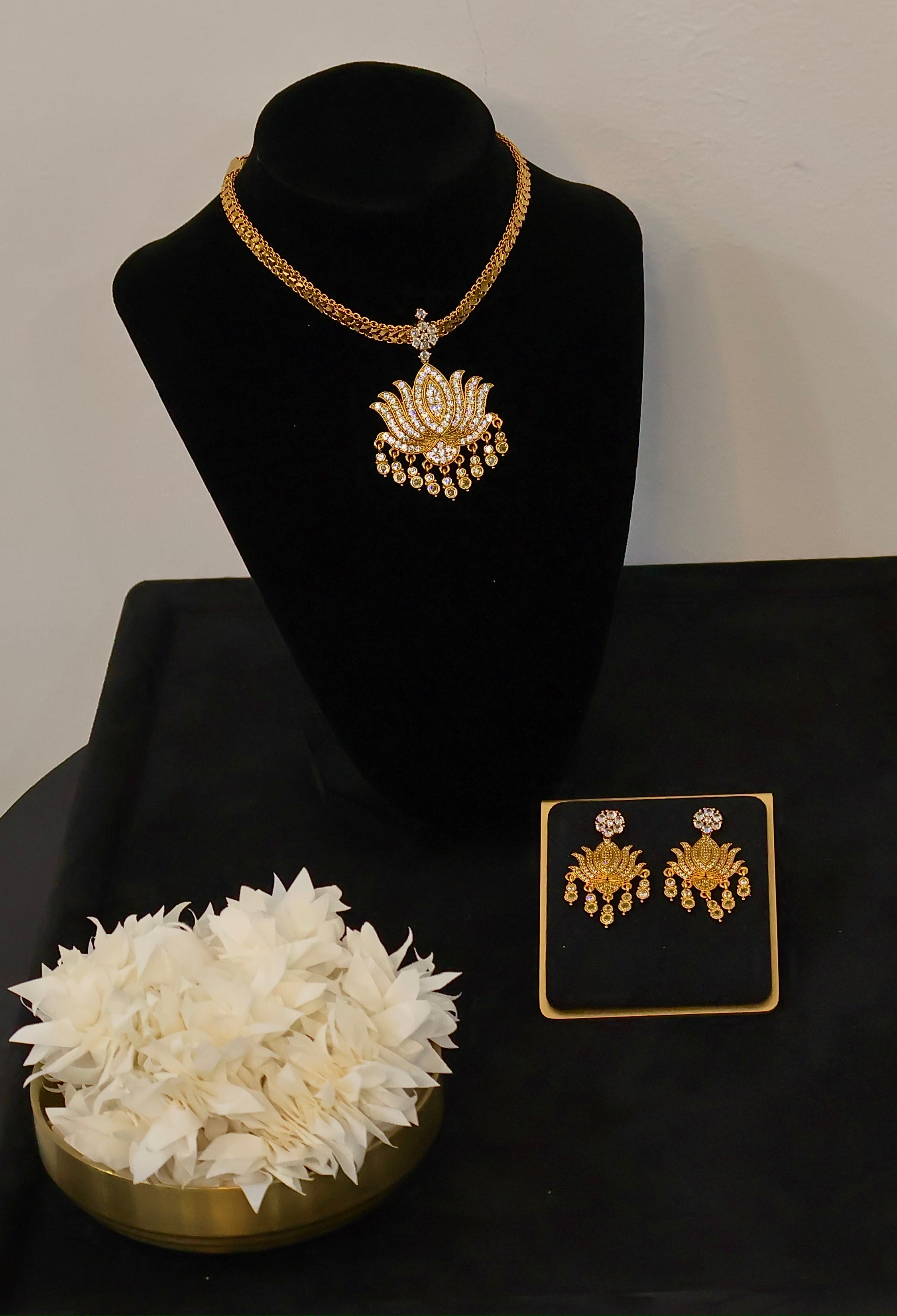 Devika Lakshmi Necklace Set