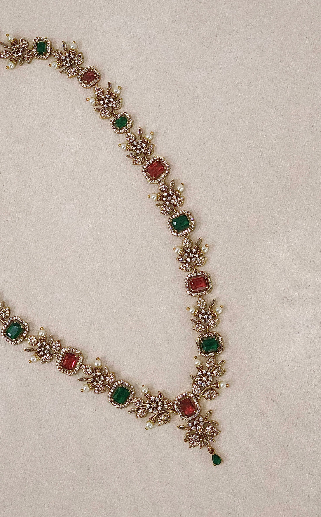 Enchanted Elavarasi Necklace Set