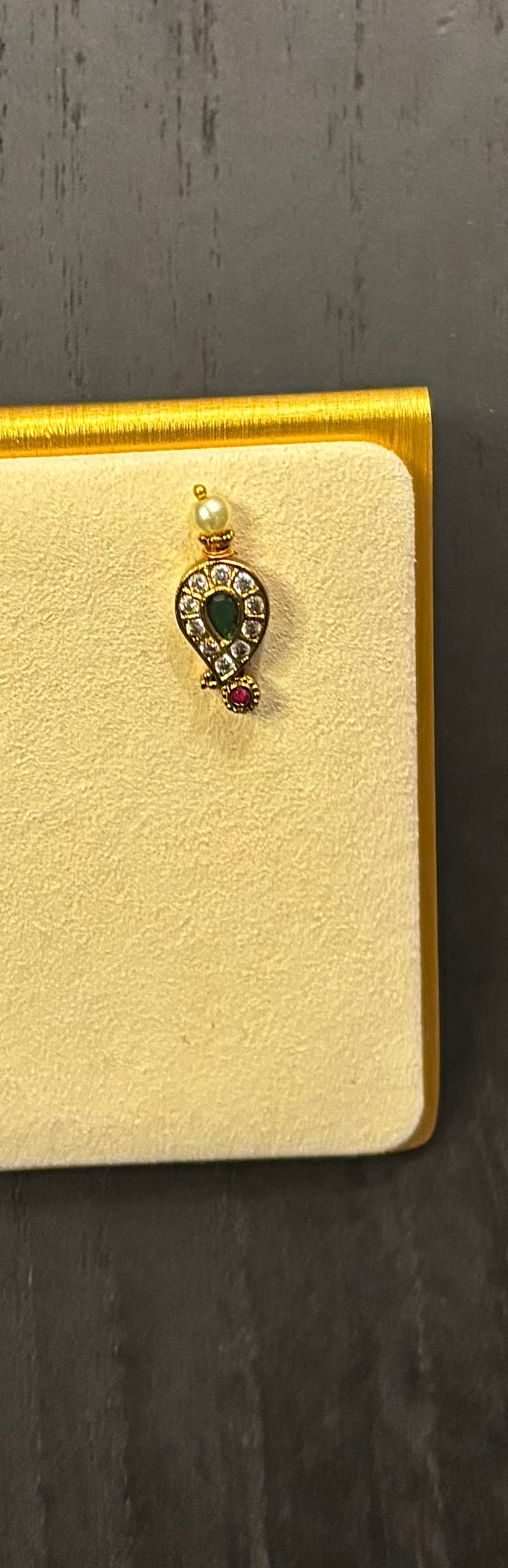 Meenakshi Ratnam Necklace Set