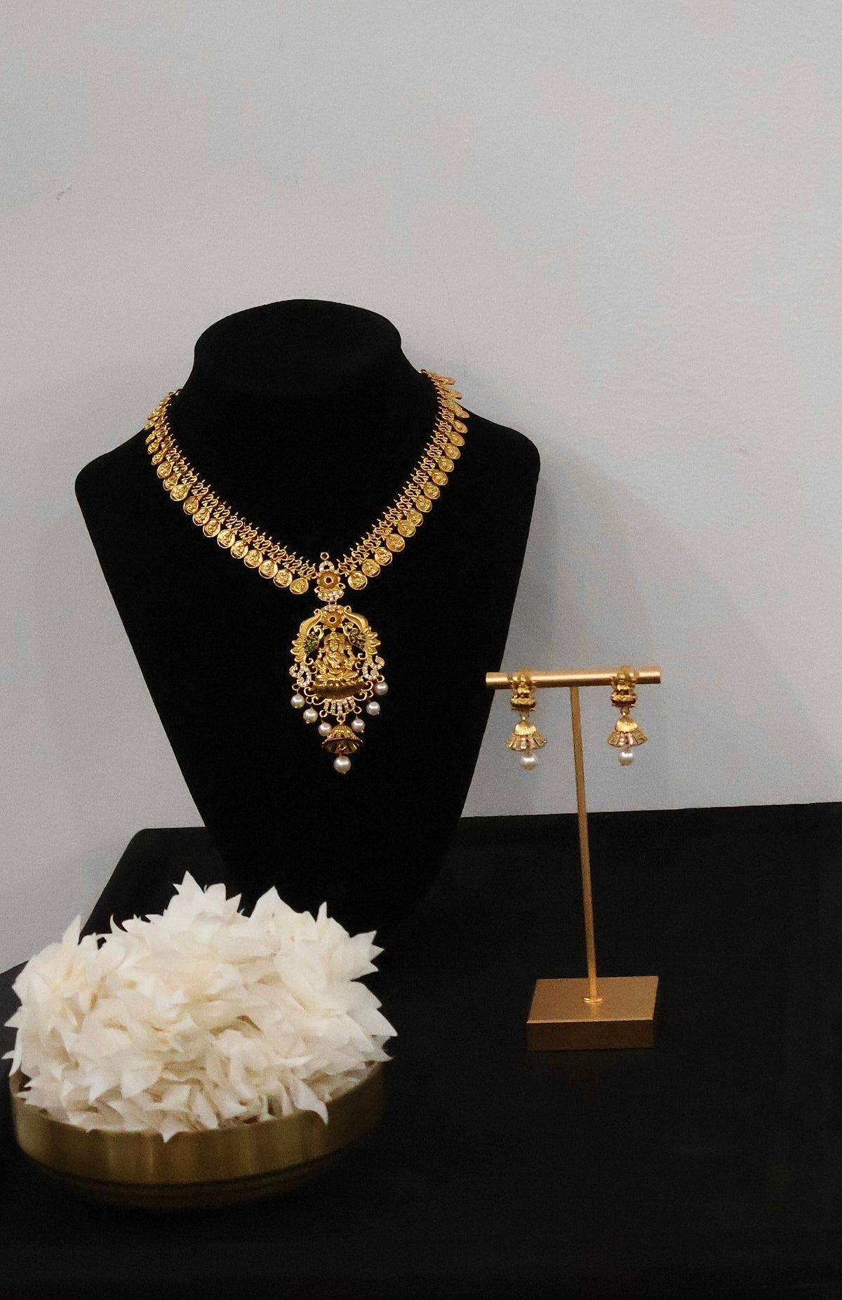 Lakshmi Grace Necklace Set
