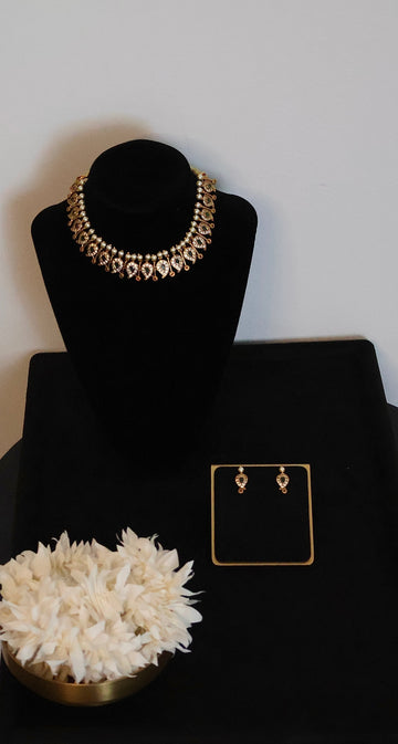 Meenakshi Ratnam Necklace Set