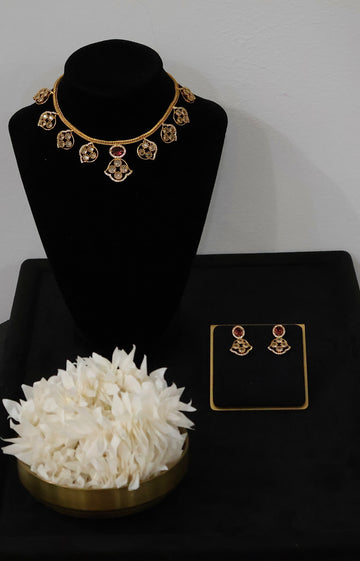 Golden Petal Necklace Set
