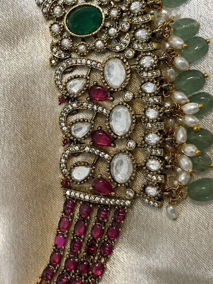 Royal Amara Necklace Set