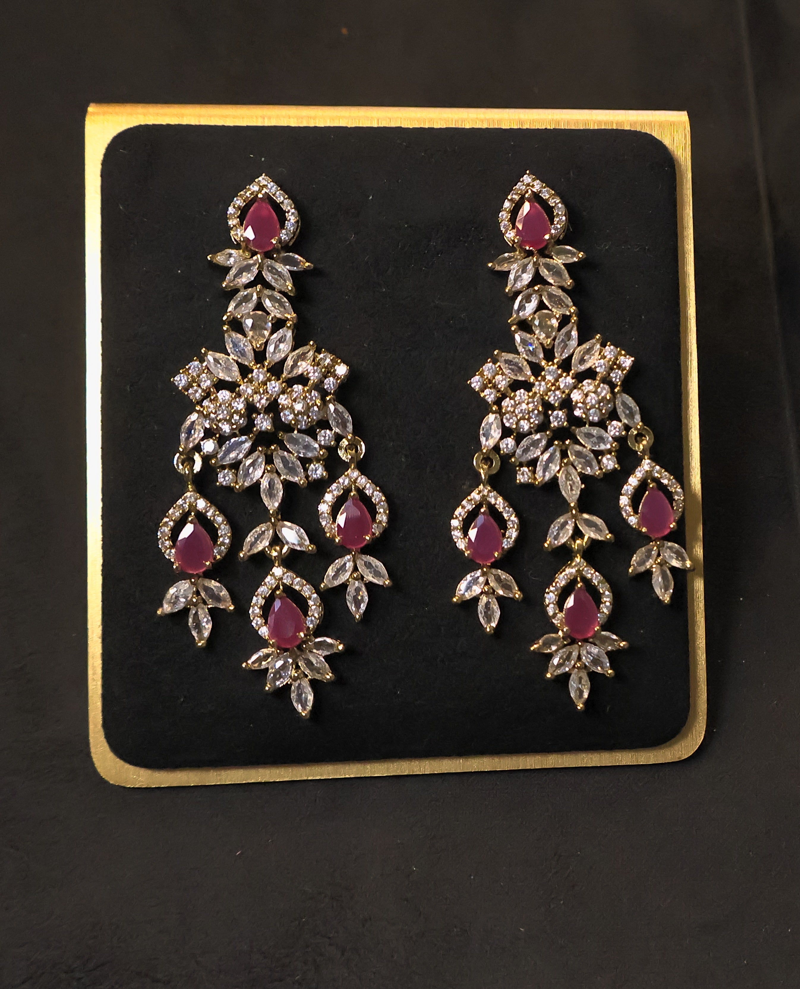 Royal Vine Collection