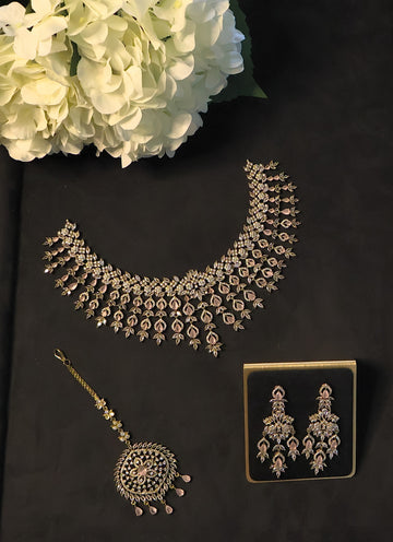 Royal Vine Collection
